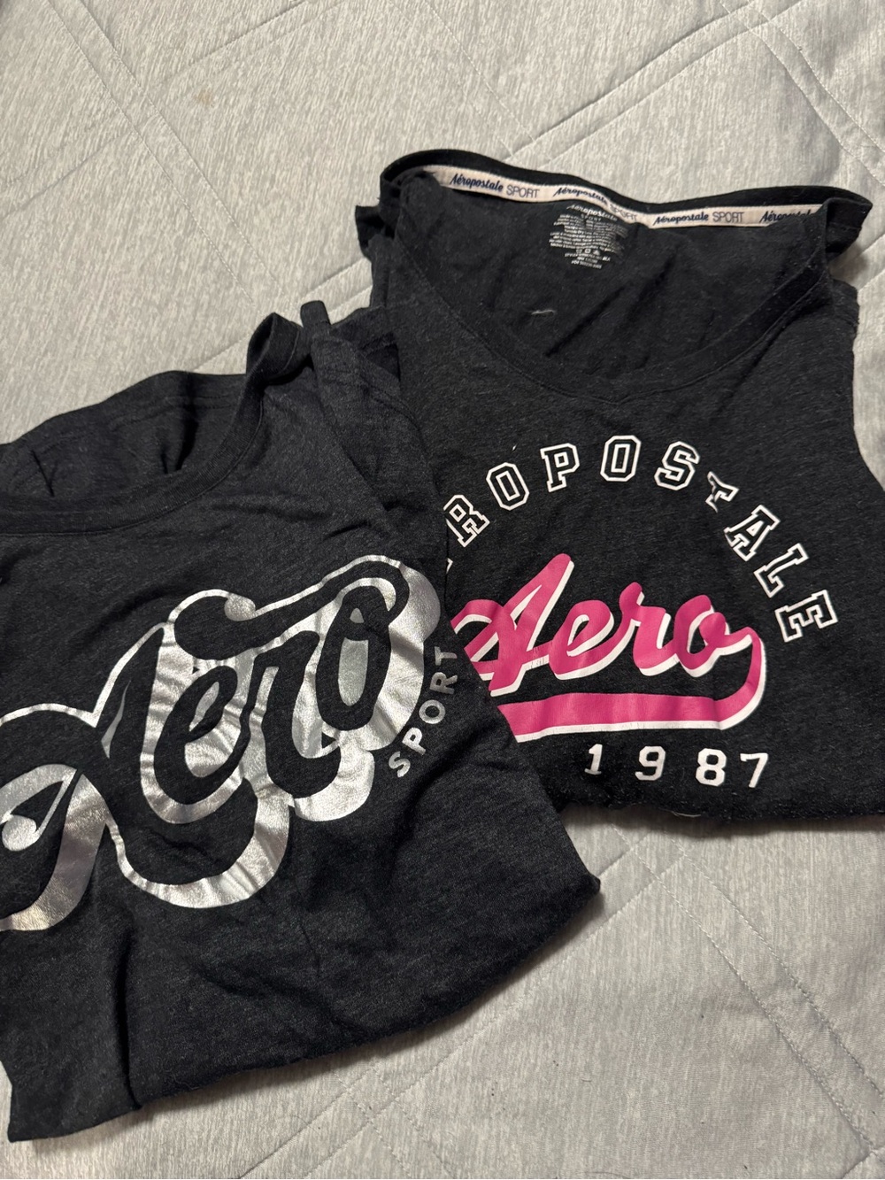 Aeropostale Black Graphic Short Sleeve Tee with Pink Accent